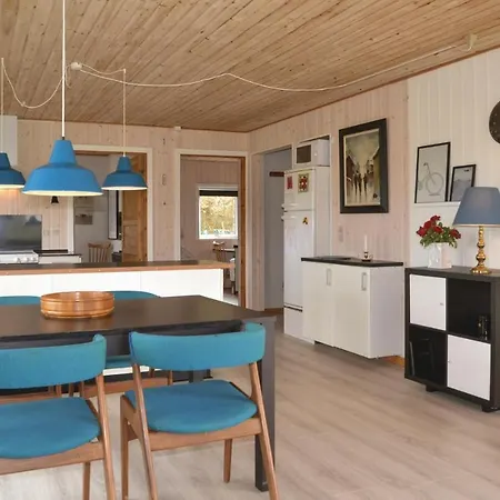 Three-bedroom Holiday In