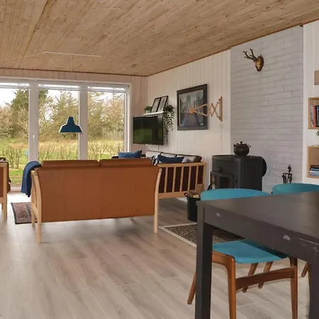 Three-bedroom Holiday In 別荘 Hemmet