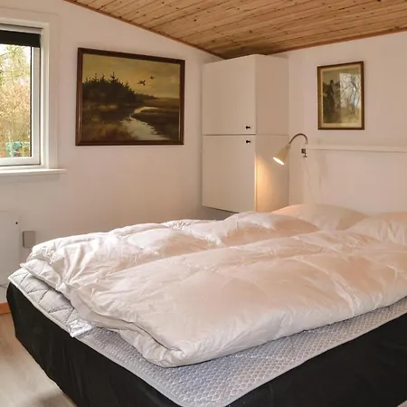 Three-bedroom Holiday In 別荘 *